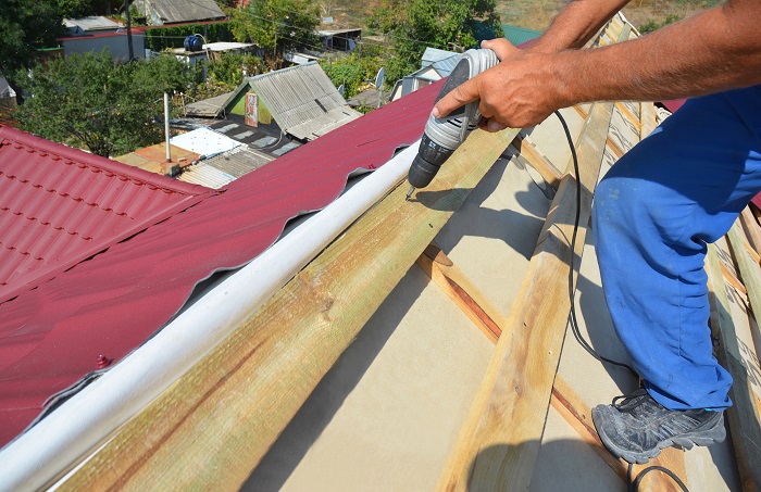 彩鋼屋面翻新工程的預算與費用控制策略