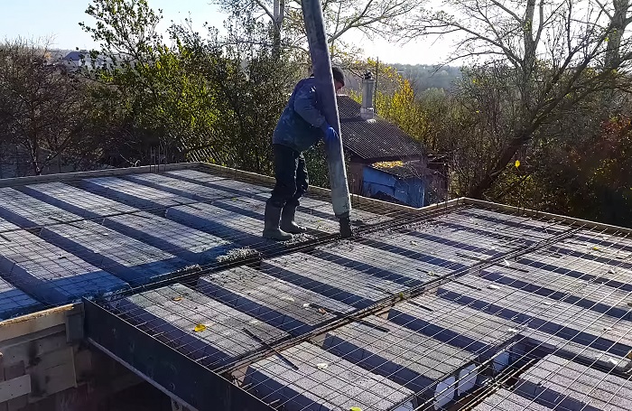 彩鋼屋面翻新的抗腐蝕性能與耐久性分析