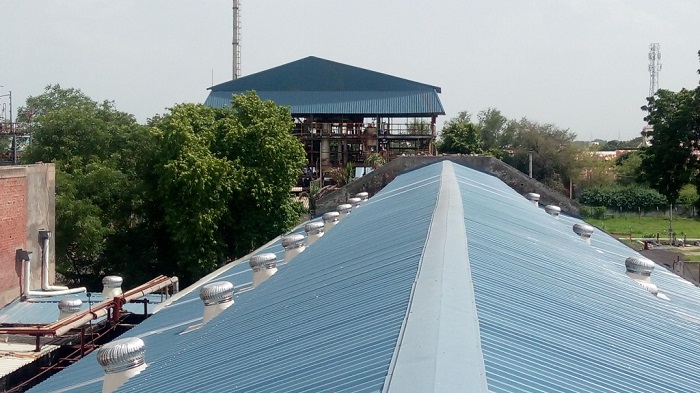 彩鋼屋面翻新找施工隊怎么樣