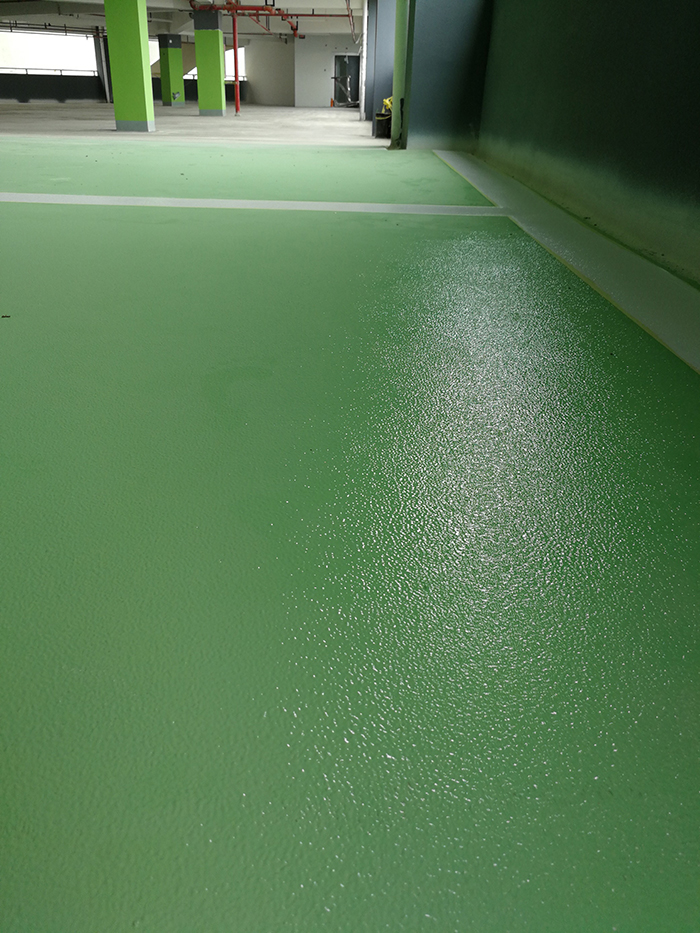 環(huán)氧超耐磨地坪怎樣施工？