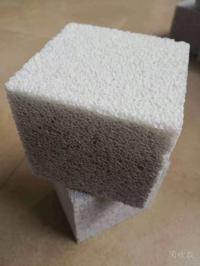 發(fā)泡陶瓷裝飾線條的特點(diǎn)是什么？